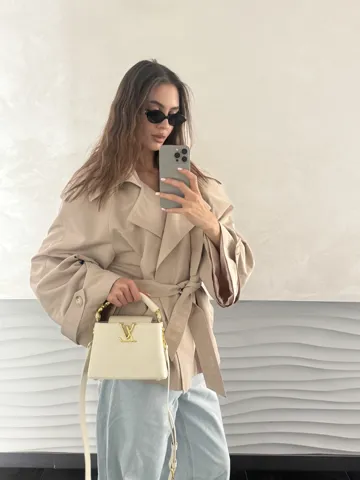 Louis Vuitton Capucines Mini Milk/Gold (Коробка магніт)